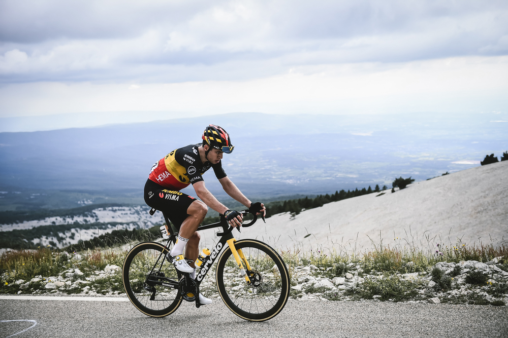 Wout van Aert vyhrÃ¡l etapu se dvÄ›ma vÃ½jezdy na Mont Ventoux